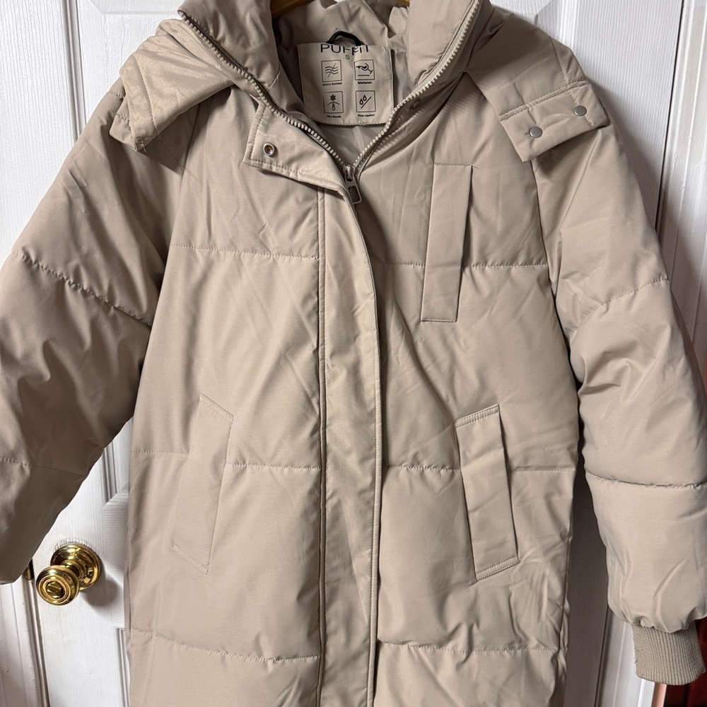 Puffit Women's Long Puffer Coat in Light Beige
